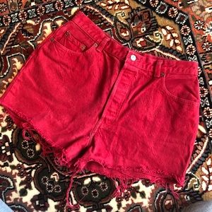 Vintage LEVI’s Deep Red High-Waisted Shorts